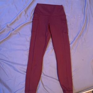 Maroon/red athletic leggings, xs, has pockets